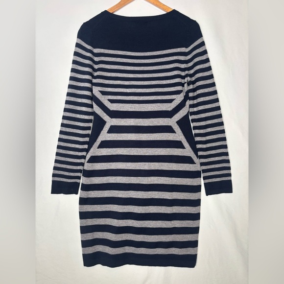 Calvin Klein Long Sleeve Navy and Gray Dress - Picture 2 of 3